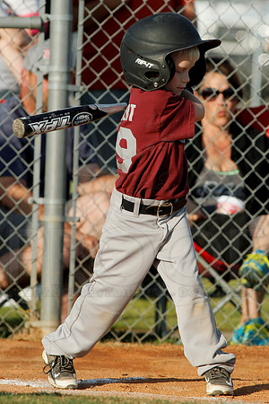 Panthers @ Mets 5-6 year old baseball 4-22-2014 (© Justin Manning) JWM_0041