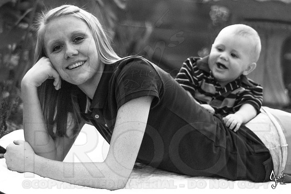 Madison & Kaleb Jacobs 7-7-12 (Justin Manning)140-2