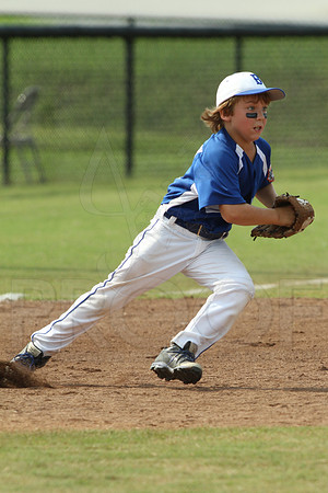 Benton-Midkiff vs. Bryant-Griffin 8 year old (Cal Ripken) 7-20-2014 (©Justin Manning) JWM_290