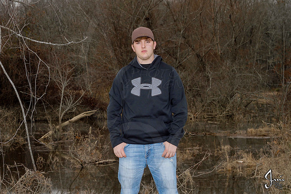 Austin Hicks senior pictures 12-29-13 (�Justin Manning) (�Justin Manning) (�Justin Manning) JWM_0056