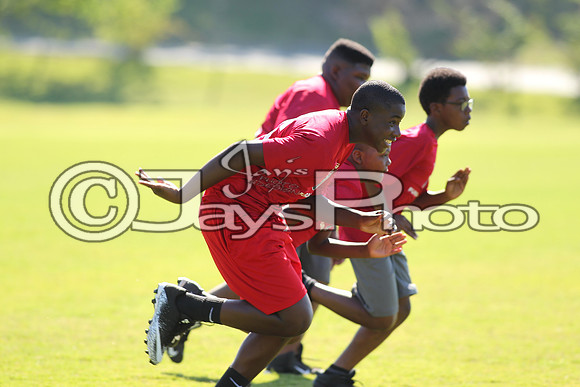 Tyrell Johnson Football Camp 6-10-17_JWM00250