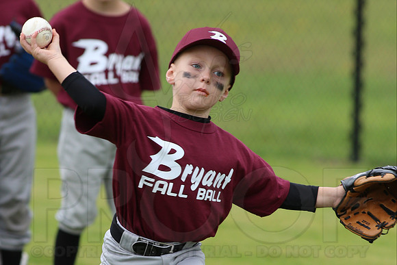 Bryant Fall Ball 9-13-2014 (©Justin Manning) JWM_029