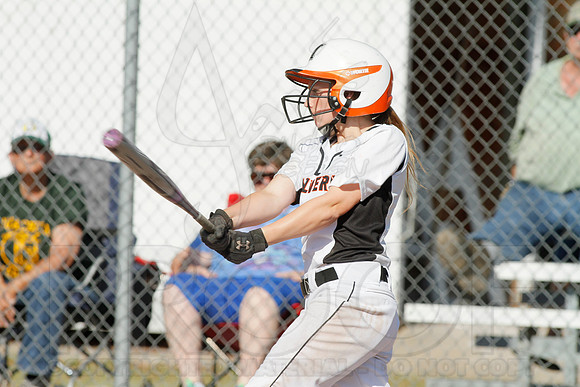 Ouachita @ Malvern Softball 5-6-2014 (© Justin Manning) JWM_0055