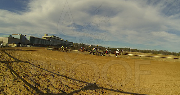 Oaklawn Park (Scenery) 1-26-14 (©Justin Manning) JWM_0291
