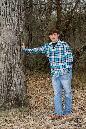 Austin Hicks senior pictures 12-29-13 (�Justin Manning) (�Justin Manning) (�Justin Manning) JWM_0043