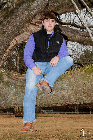 Austin Hicks senior pictures 12-29-13 (�Justin Manning) (�Justin Manning) (�Justin Manning) JWM_0068