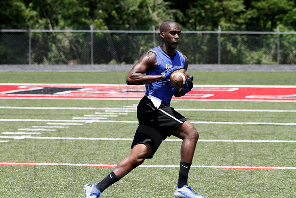 ArkansasVarsity Combine 5-26-12(Justin Manning)343