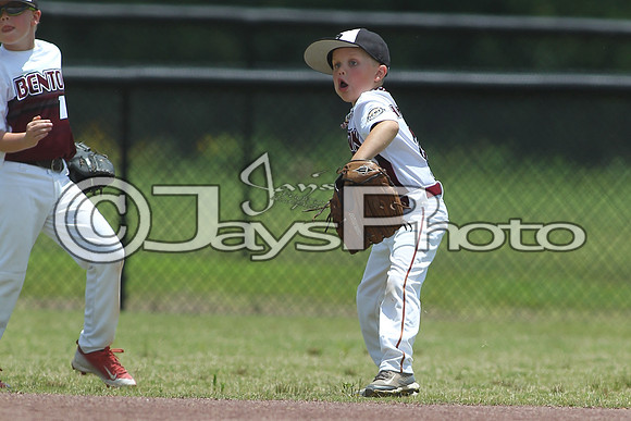 Benton vs. Lonoke 6 year old All Stars 6-28-2015 (©Justin Manning) JWM_0141