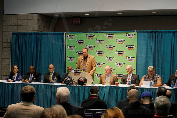 Go Daddy Press Conference (Larry the Cable Guy) & Mayor Luncheon 1-4-13 (Justin Manning)0021