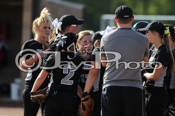 Bauxite @ Harmony Grove softball 4-21-2015 (©Justin Manning) JWM_0232