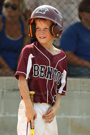 Benton-Midkiff vs. Bryant-Griffin 8 year old (Cal Ripken) 7-20-2014 (©Justin Manning) JWM_189