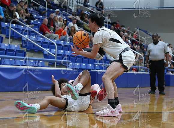 Dover vs. Glen Rose (AAA 3A-5 District First Round) 2-17-25_JWM_0412