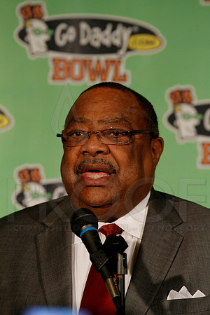 Go Daddy Press Conference & Reception 1-2-12 (Justin Manning)0018