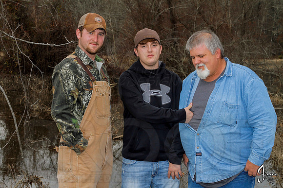 Austin Hicks senior pictures 12-29-13 (�Justin Manning) (�Justin Manning) (�Justin Manning) JWM_0061