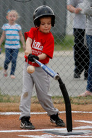 Phillies vs. Razorbacks 5-6 year old baseball 4-3-2014 (© Justin Manning) JWM_0003