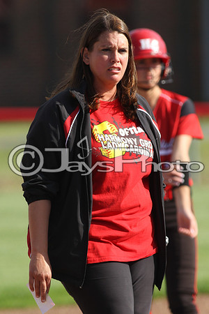 Bauxite @ Harmony Grove softball 4-21-2015 (©Justin Manning) JWM_0164