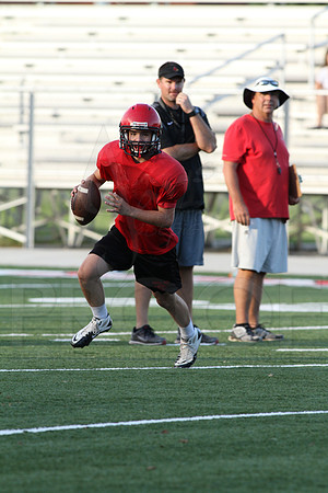 Harmony Grove Football Team Camp (Practice) 7-15-2014 (©Justin Manning) JWM_250