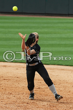 4A State Softball Finals Bauxite vs. Mena 5-22-2015 (©Justin Manning) JWM_0619