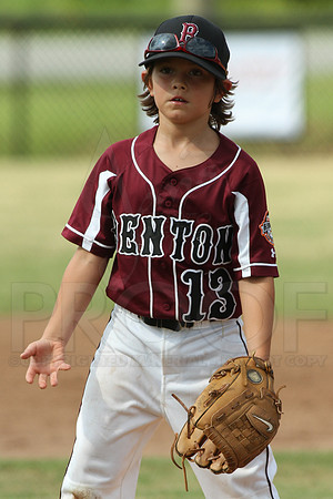 Benton-Midkiff vs. Bryant-Griffin 8 year old (Cal Ripken) 7-20-2014 (©Justin Manning) JWM_221