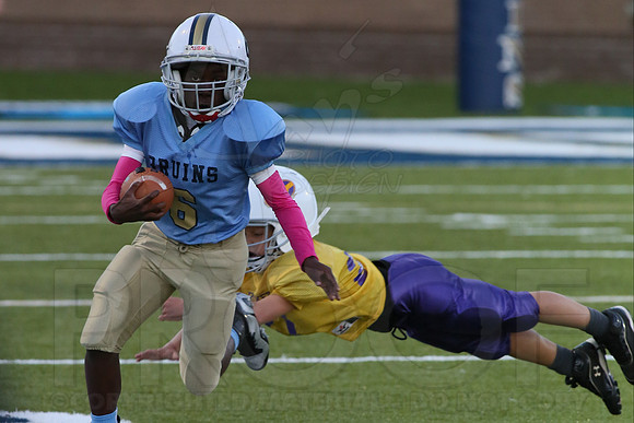 Catholic @ Pulaski Academy (Peewee) 10-14-2014 (©Justin Manning) JWM_0075