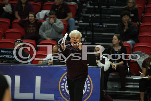 Louisiana vs. Texas State 11-18-17_JWM0150