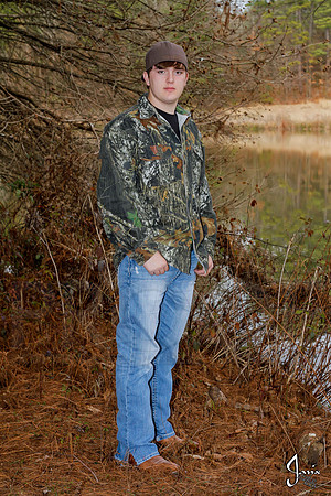 Austin Hicks senior pictures 12-29-13 (�Justin Manning) (�Justin Manning) (�Justin Manning) JWM_0084