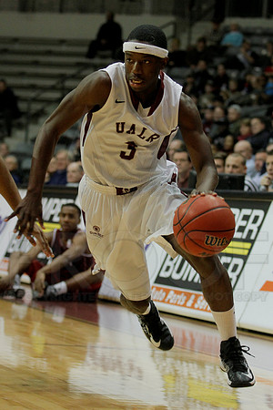 UALR vs. Troy Men's Basketball 1-11-14 (©Justin Manning) JWM_0106