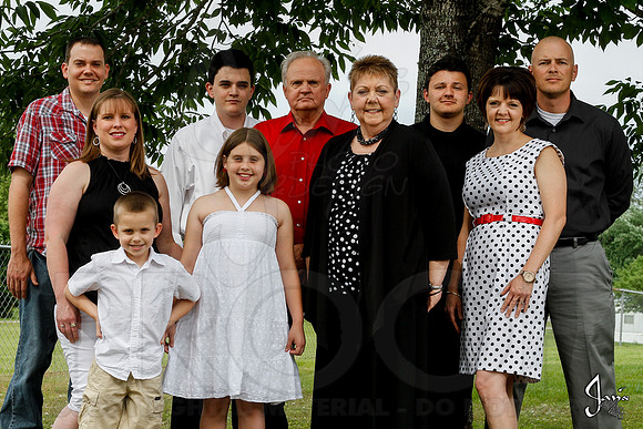 Woods Family-Senior photos 5-23-13 (© Justin Manning) JWM0005