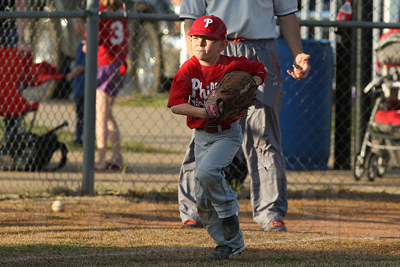 Phillies vs. Bomb Squad 4-10-14 4-10-2014 (© Justin Manning) JWM_0203