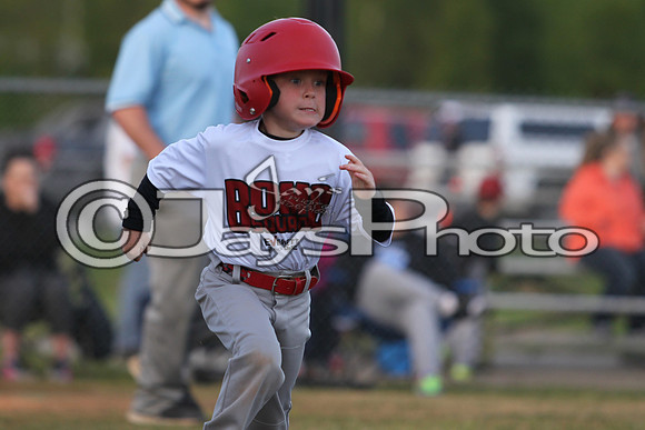 Bomb Squad vs Tigers 6-7 year old (Pitching Machine) 4-27-2015 (©Justin Manning) JWM_0018