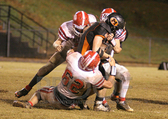 Charlie Young and a host of Beavers on the tackle.JPG