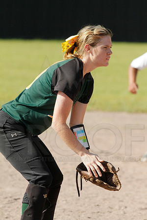 Ouachita @ Malvern Softball 5-6-2014 (© Justin Manning) JWM_0048