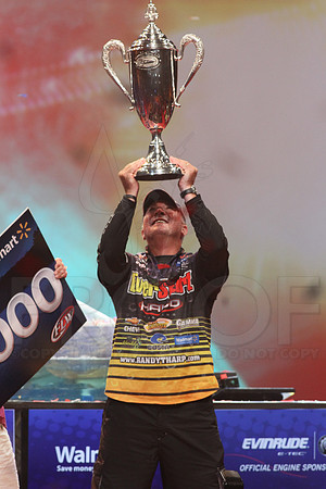 FLW Forrest Wood Cup Day final day 8-18-13 (© Justin Manning) JWM0431