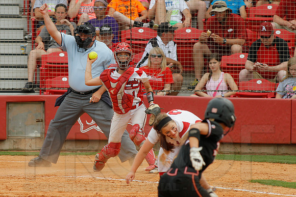 5A State Softball Finals Vilonia vs. White Hall 5-23-2014 (© Justin Manning) JWM_0347