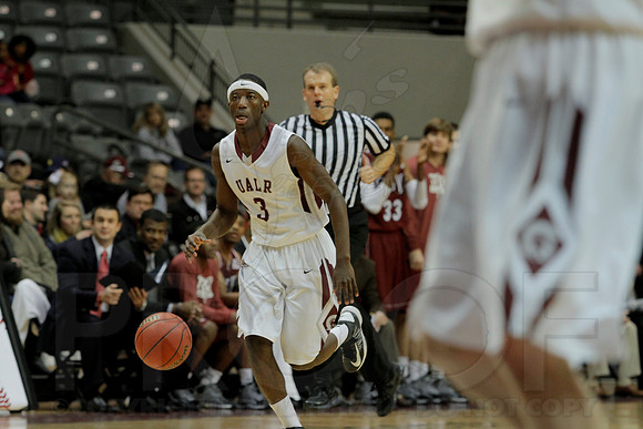 UALR vs. Troy Men's Basketball 1-11-14 (©Justin Manning) JWM_0397