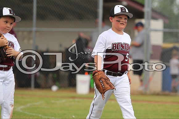 Benton (Cobb) vs. Benton 5-6 year old All-Stars 6-14-2015 (©Justin Manning) JWM_0091