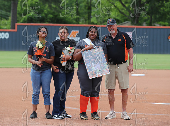 Estem @ Malvern (SENIOR NIGHT) 5-5-25_JWM_0111