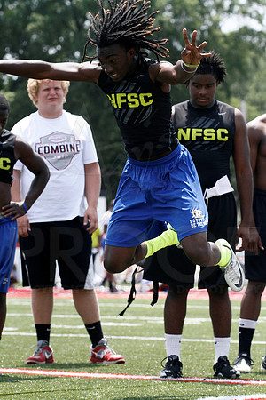 ArkansasVarsity Combine 5-26-12(Justin Manning)227