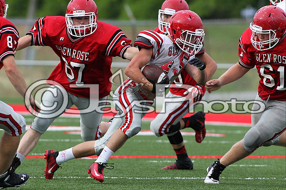 Glen Rose towel game (preseason football red-white game) 5-28-2015 (©Justin Manning) JWM_0066