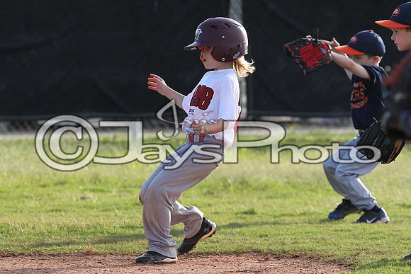 Bomb Squad vs Tigers 6-7 year old (Pitching Machine) 4-27-2015 (©Justin Manning) JWM_0103