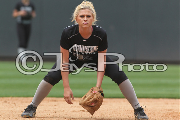 4A State Softball Finals Bauxite vs. Mena 5-22-2015 (©Justin Manning) JWM_0327