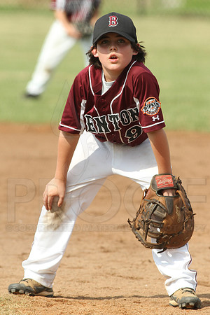 Benton-Midkiff vs. Bryant-Griffin 8 year old (Cal Ripken) 7-20-2014 (©Justin Manning) JWM_218