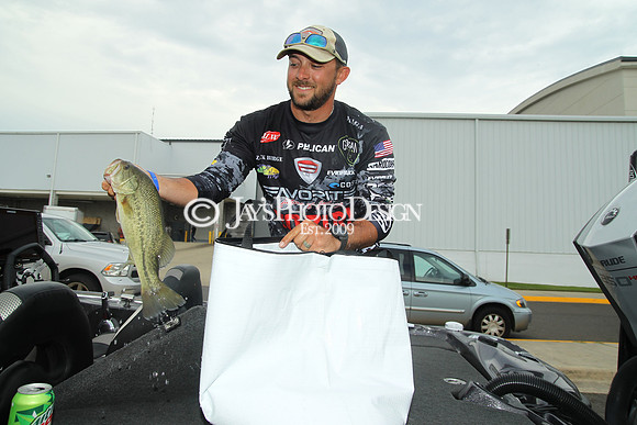 Forrest Wood Cup (weigh-in)_1268