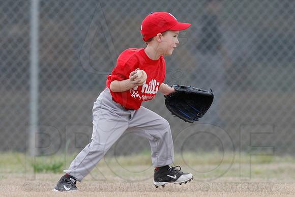 Phillies vs. Razorbacks 5-6 year old baseball 4-3-2014 (© Justin Manning) JWM_0060