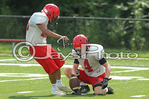 Harmony Grove Football Practice 8-10-17_JWM00188