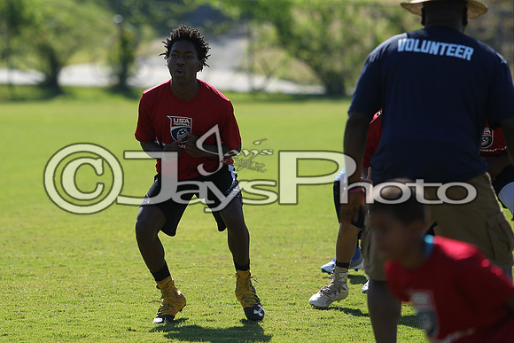 Tyrell Johnson Football Camp 6-10-17_JWM00186
