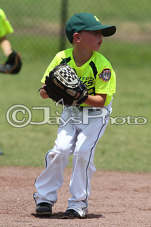 Benton vs. Harrison Cal Ripken t-ball All-Stars 7-10-2015 (©Justin Manning) JWM_0140