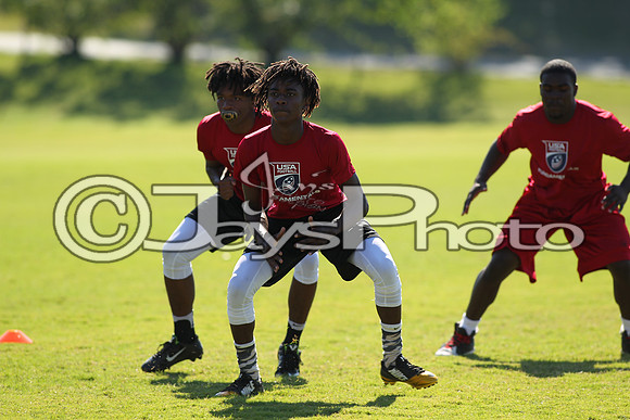 Tyrell Johnson Football Camp 6-10-17_JWM00218