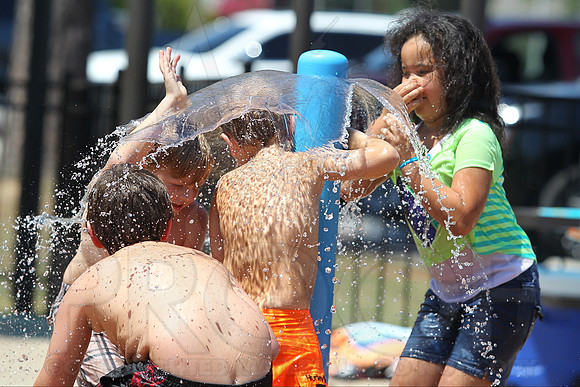 Jaxtin's 7th birthday 8-2-2015 (©Justin Manning) JWM_0229
