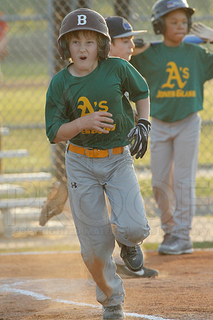 Thunder vs. A's 9-10 year old baseball 4-22-2014 (© Justin Manning) JWM_0132